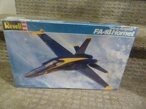 Revell 1:48 Scale Blue Angels F/A-18 Hornet Model Kit #4469 BRAND NEW SEALED - Picture 1 of 5