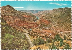 Switchback Through Salt River Canyon, Arizona, 1972 Chrome Postkarte - Bild 1 von 2