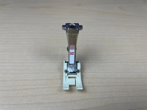 Pie Bernina Zigzag Genuino con Suela Antiadherente #52 - Nuevo Estilo - Imagen 1 de 5