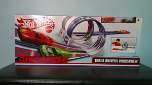Hot Wheels Flying Customs Thrill Drivers Corkscrew Trackset Ships Fast - Picture 1 of 6
