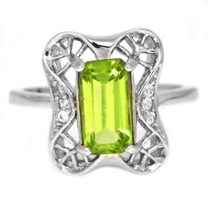 925 STERLING SILVER RING NATURAL GREEN PERIDOT & WHTIE CZ GEMSTONE SIZE 7.75 - Picture 1 of 8