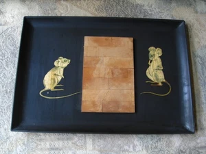 Bandeja para servir y tablero de queso The Couroc 16" X 11" con dos ratones - Imagen 1 de 5