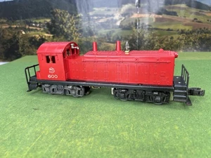 LIONEL TRAINS POSTWAR #600 MKT NW2 SWITCHER ENGINE RUNS SUPER STRONG - Picture 1 of 14