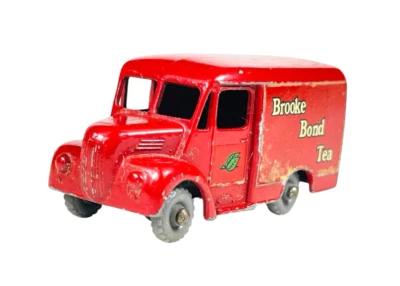 Matchbox Lesney No. 47 GPW Brooke Bond Tea 1 Ton Trojan Van - Image 1 of 4