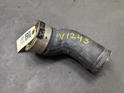 Manguera superior de aire Intercooler 2018 Volvo S60 31657738 2014 2015 2016 2017 Foto 1 de 4