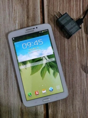 Samsung Galaxy Tab 3 7.0 SM-T211 8GB Wi-Fi 3G Android4.1.2 Tablet good condition - Image 1 of 4