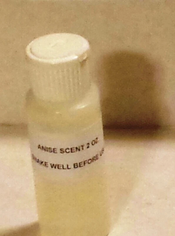 2 OZ BOTTLE OF ANISE SCENT WORM OIL, LUBRICANT, SOFT PLASTIC,PLASTISOL  - Image 1 of 1