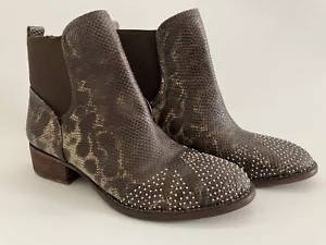 Donald Pliner Boots Women Chelsea Bootie Leather Snakeskin Print 6M - Picture 1 of 19