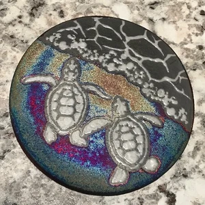 Sea Turtle Hatchlings Coaster Raku Pottery, handmade, handsigned - NEW - Picture 1 of 3