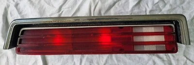 Оригинальный левый задний фонарь для Plymouth Gran Fury 1974-1977 годов выпуска - Изображение 1 из 4