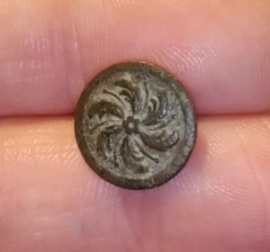 ANTIQUE 18th c. CUFF BUTTON WITH 'PINWHEEL' MOTIF PIRATE ERA COLONIAL TIMES - Picture 1 of 4