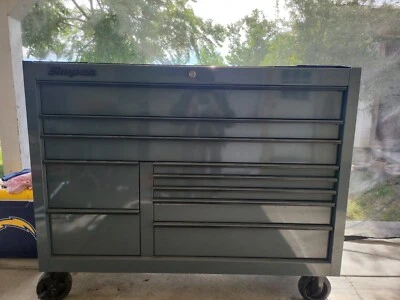 large Snap On tool box with wheels (TOOLS NOT INCLUDED) - Image 1 of 4
