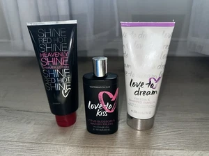 Aceite y loción de masaje Victoria's Secret Love To Kiss flor de loto y frutas - Imagen 1 de 9