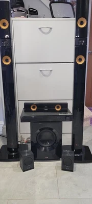 LG LHB745 5.1ch 1200W Bluetooth Blu-ray Heimkino Surround Soundsystem 205& - Bild 1 von 4