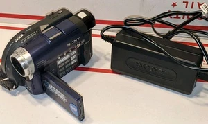 Sony Handycam DCR-DVD101 Digital Video Camera Recorder - Picture 1 of 11
