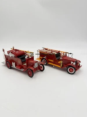 Signature Models 1928 DieCast REO Fire Engine Red 1/32 &Chicago Fire dept 2 Pcs - Image 1 of 4