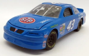Racing Champions 1/18 Scale - 09400E Pontiac Stock Car #43 Bobby Hamilton - Bild 1 von 6
