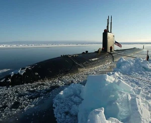 USS Hampton SSN-767 sits at the North Pole April 19, 2004 - 8 x 10" Photograph - Picture 1 of 1