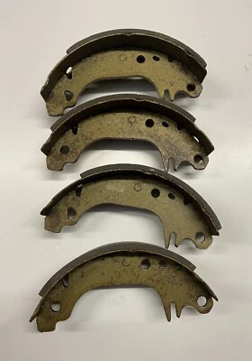 Renault 9 1981-86 Powertrain Read Brake Shoes PBSF182 - Image 1 of 4