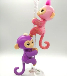 2 dedos bebé monos - Imagen 1 de 7