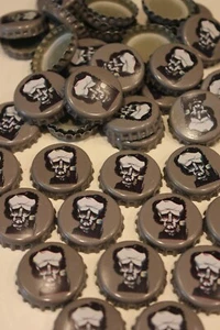 500 GRAY RAVEN BREWERY BEER BOTTLE CAPS NO DENTS EDGAR ALLAN POE FAST SHPG! - Picture 1 of 1