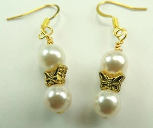 Kunstperlen Ohrhänger mit Schmetterlingen schicker Schmuck - Bild 1 von 1