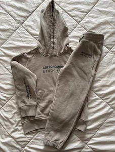 Boys Abercrombie & Fitch Hoodie and Sweatpants Set Size 5/6 - Picture 1 of 6