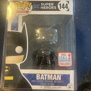 Funko Pop! DC Super Heroes Black Chrome Batman #144 2017 NYCC Official Sticker - Picture 1 of 3