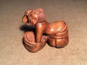 Japanese Boxwood Netsuke - Woman Bathing #3 - Signed - Picture 1 of 6