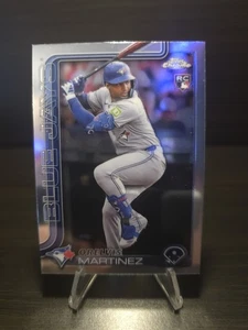 2025 Topps Chrome #105 Orelvis Martinez Rookie - Jays - Picture 1 of 2