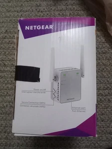 NETGEAR EX6120100NAS Wi-Fi Range Extender - Photo 1/5
