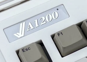 A1200 Logo Gel Filled Badge (White/Silver) for Commodore Amiga 1200 NEW - Afbeelding 1 van 1