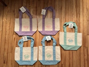 Mini bolsos de mano de lona pastel Trader Joe's 2025 LIMITADOS NUEVOS CON ETIQUETAS LOTE DE 5 JUEGOS DE PASCUA - Imagen 1 de 7