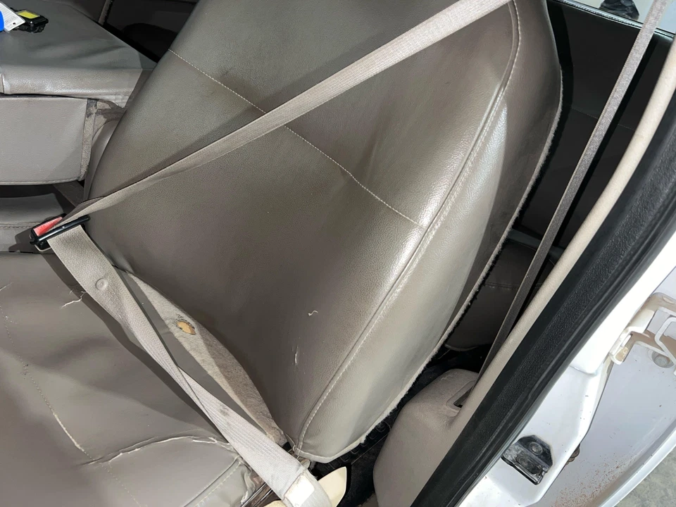 2008 - 2010 Ford F350SD Driver LH Left Stone Front Seat Belt Retractor Foto 1 de 1