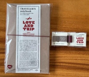 Traveler's Notizbuch LOVE AND TRIP Normalgröße Rot & Stifthalter Set Limitiert Neu - Bild 1 von 5