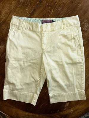 Vineyard Vines Yellow Chino Shorts Women’s Size 4  - Image 1 of 4