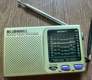 BELL & HOWELL SHORTWAVE RADIO AM/FM MW SW 9 BAND WORLD RECEIVER MW.SW1-7 TESTED - Picture 1 of 4