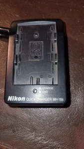 Nikon Ladegerät, Quick CHARGER MH-18a inkl. Kabel - Bild 1 von 2
