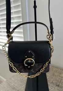 NUEVO CON ETIQUETAS AUTÉNTICO Bolso Bandolera Coach Horse Carriage Beat 18 Trufa Negro $450 - Imagen 1 de 11