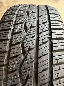 レオパードフラワーブラック GL0406-2 TOYO TRANPATH mpZ 225/50 R18