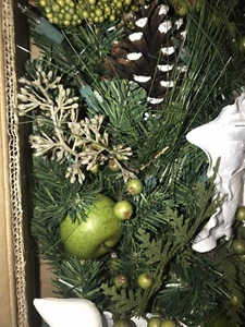 QVC Decorative Garland W/Bethlehem Lights Pre-lit 6' White Amaryllis Deluxe NIB - Picture 1 of 12