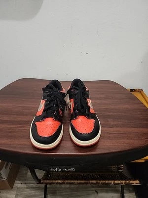 Dv1988-001 Nike Dunk Low Size 1.5Y - Image 1 of 4