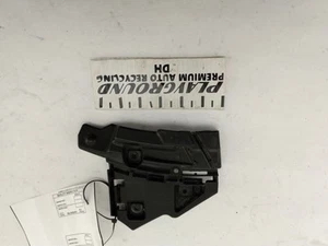Volvo C30 Front Driver Left Fender Mounting Bracket Fits 2008-2013 - Picture 1 of 12