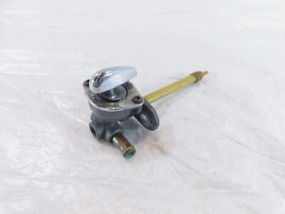 Yamaha Road Royal Star V-Star 1100 Clásico Personalizado Tanque de Combustible de Gas Válvula Petcock Foto 1 de 4