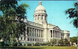 Cartolina Campidoglio di Stato Frankfort Kentucky 5C-K1395 non spedita - Foto 1 di 2