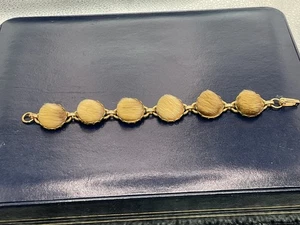 Difícil de encontrar! PULSERA DE ESLABONES DE PIEL DE ANIMAL TONO DORADO DE COLECCIÓN - Imagen 1 de 6