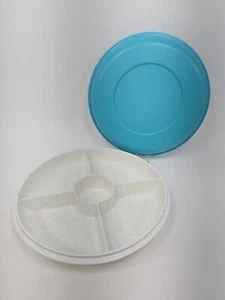 Tapa y tapa dividida inferior moteada Tupperware de colección verde azulado y nuevo en stock - Imagen 1 de 3