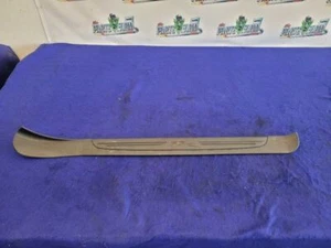 2003-2006 Chevrolet SSR Pickup Truck Passenger Front Door Sill Plate 2426 - Picture 1 of 12