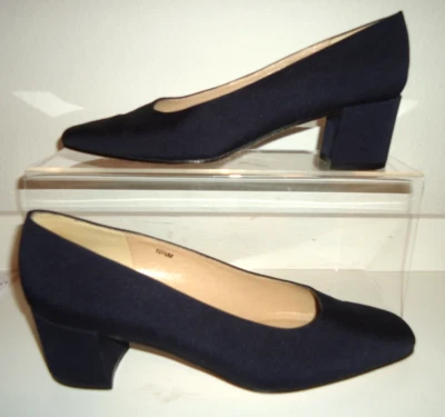 Vintage 1980s Women's  Van Eli Navy Blue Satin Square Toe Heels Size-10.5 - Image 1 of 4