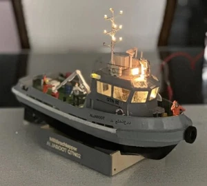 Militärschlepper ca. 1:100? 2Motoren, Ruderanlage & Beleuchtung - UNIKAT! ≈32cm - Bild 1 von 14